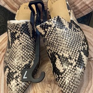 New - great with any occasion (SCHOOL , Functionality timeless.